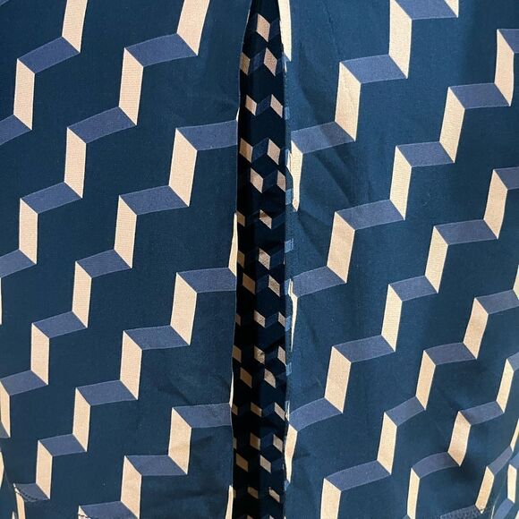 Elegant Blue Patterned Dress - Picture 14 of 14